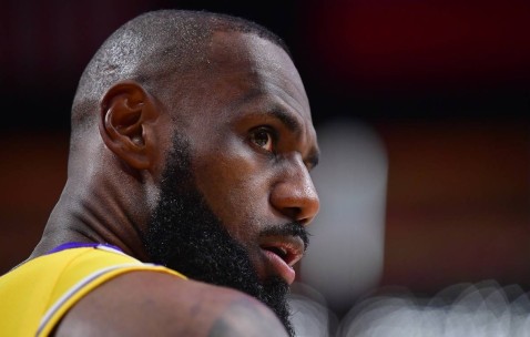 开云-詹姆斯迎来十二赛季高光表现，雄鹿球迷沸腾！的简单介绍