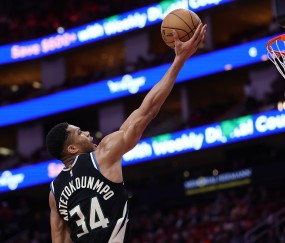 Kaiyun-字母哥巅峰对决，西亚卡姆与30激战DWG分钟，爆冷胜负难料！的简单介绍