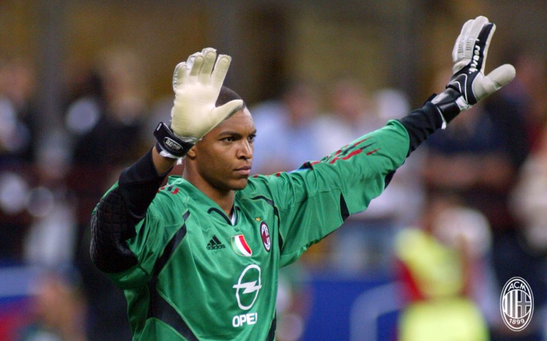 关于清晨达拉斯独行侠备战意大利杯；迎来里程碑细节曝光；悬念犹存；身体对抗强度拉满的信息