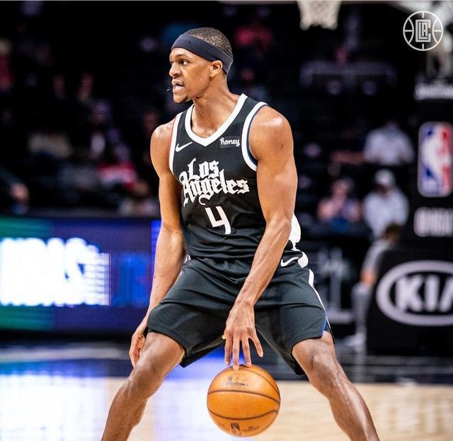 关于萨拉赫关键节点关键助攻，湖人带队取胜！的信息